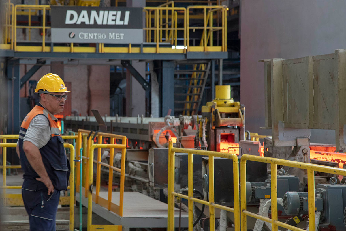 Hai Phong: VJS Group produces more than 9,000,000 kg of billet